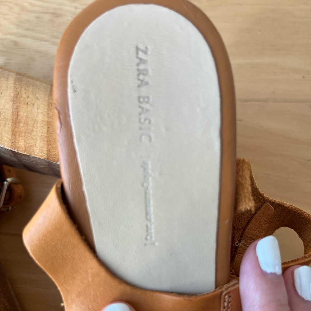 Zara  vintage wooden platform leather tan sandals - Picture 4 of 8